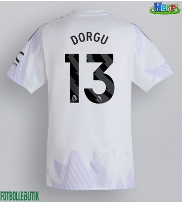 Manchester United Patrick Dorgu #13 Bortatröja 2025-26 Kortärmad
